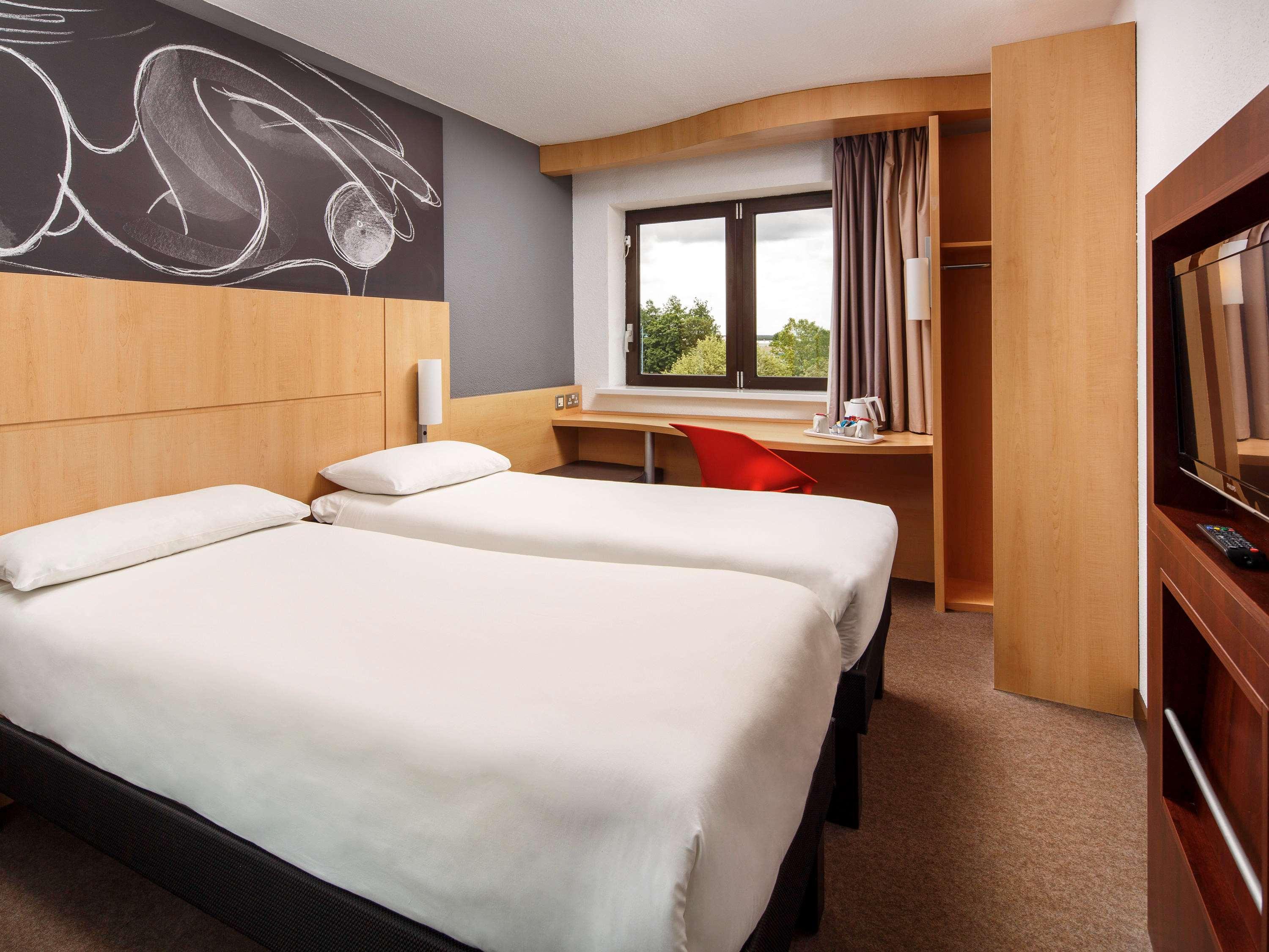 Ibis Southampton Hotel Exterior foto