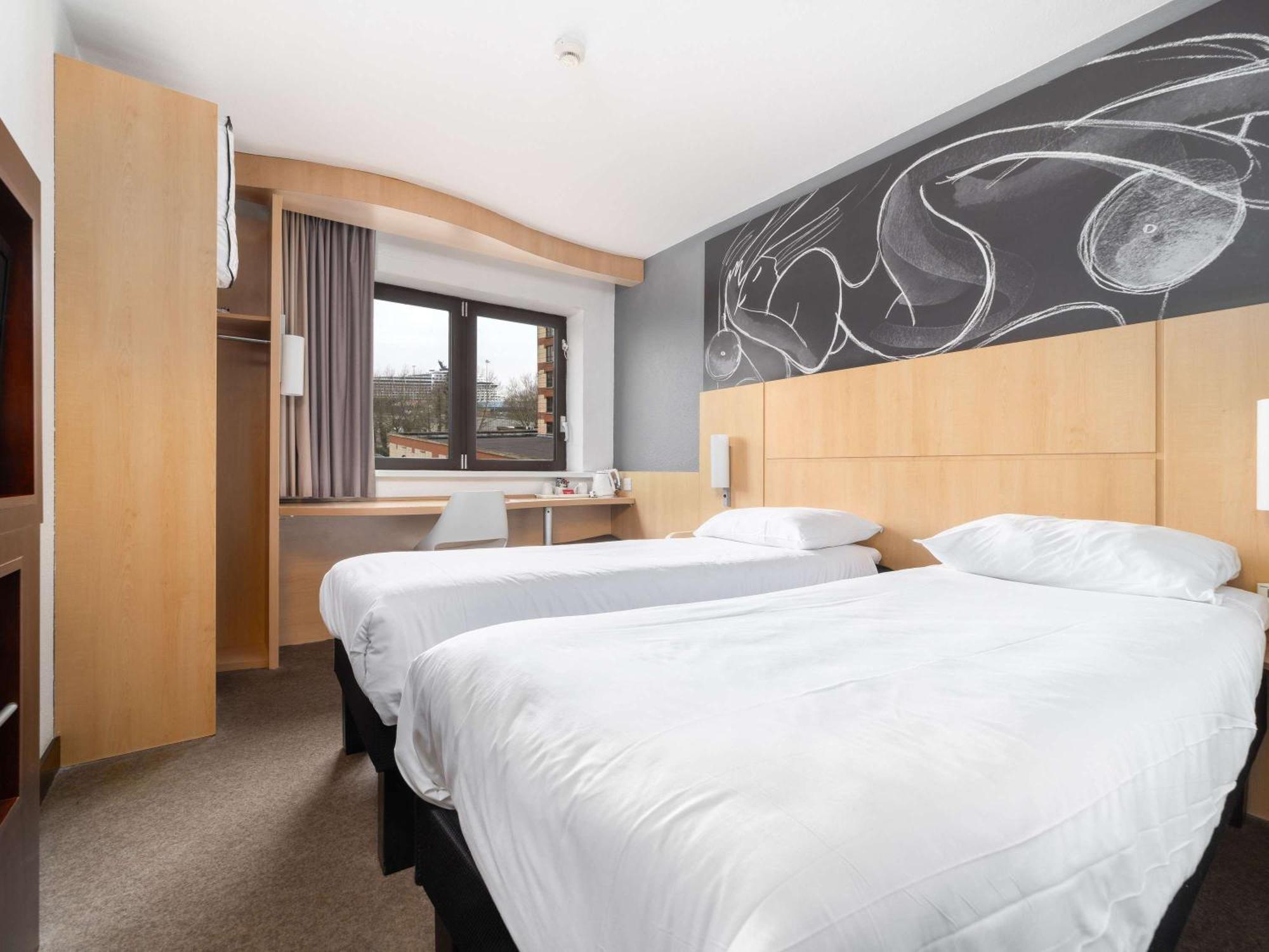 Ibis Southampton Hotel Exterior foto