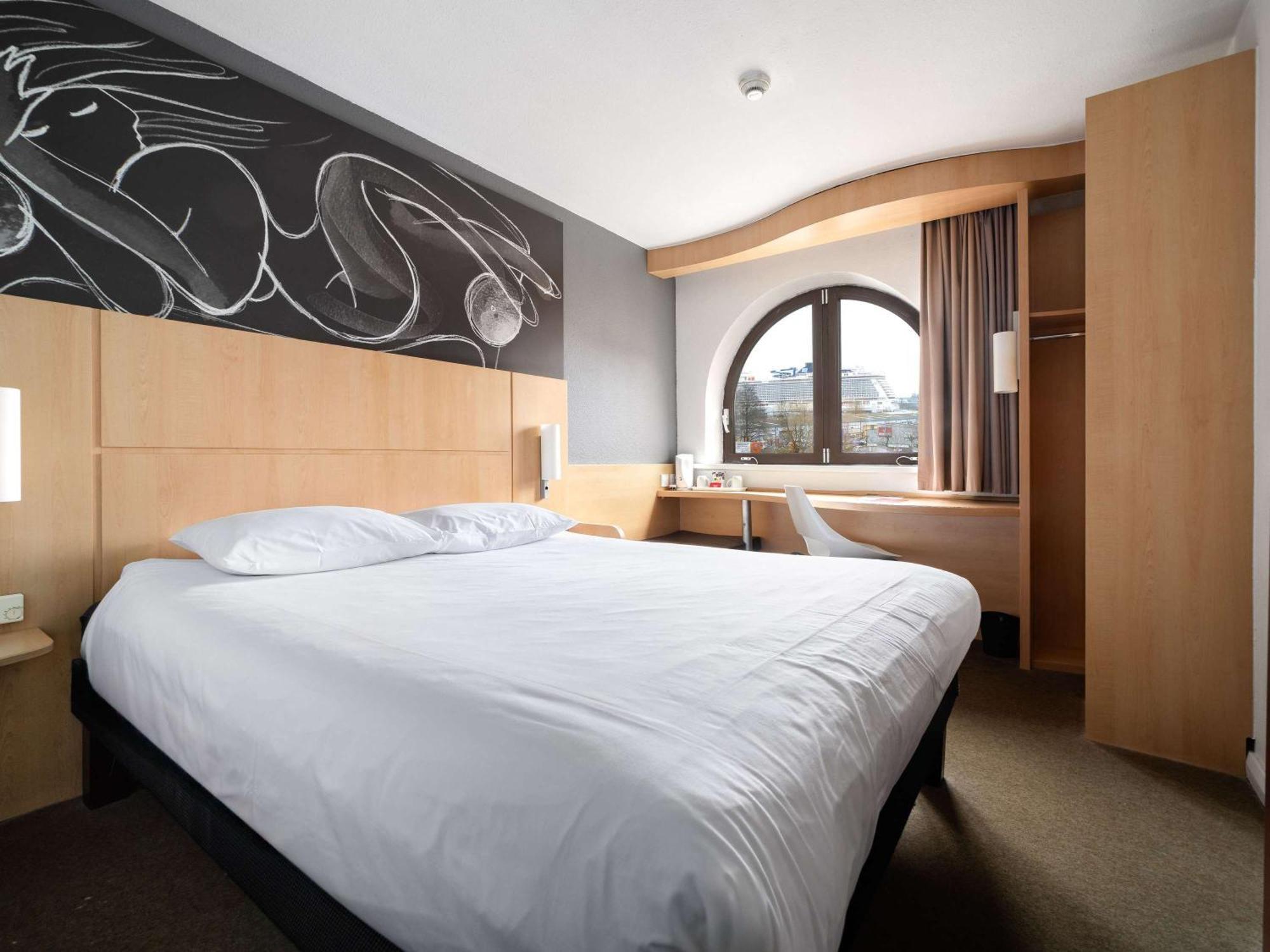 Ibis Southampton Hotel Exterior foto