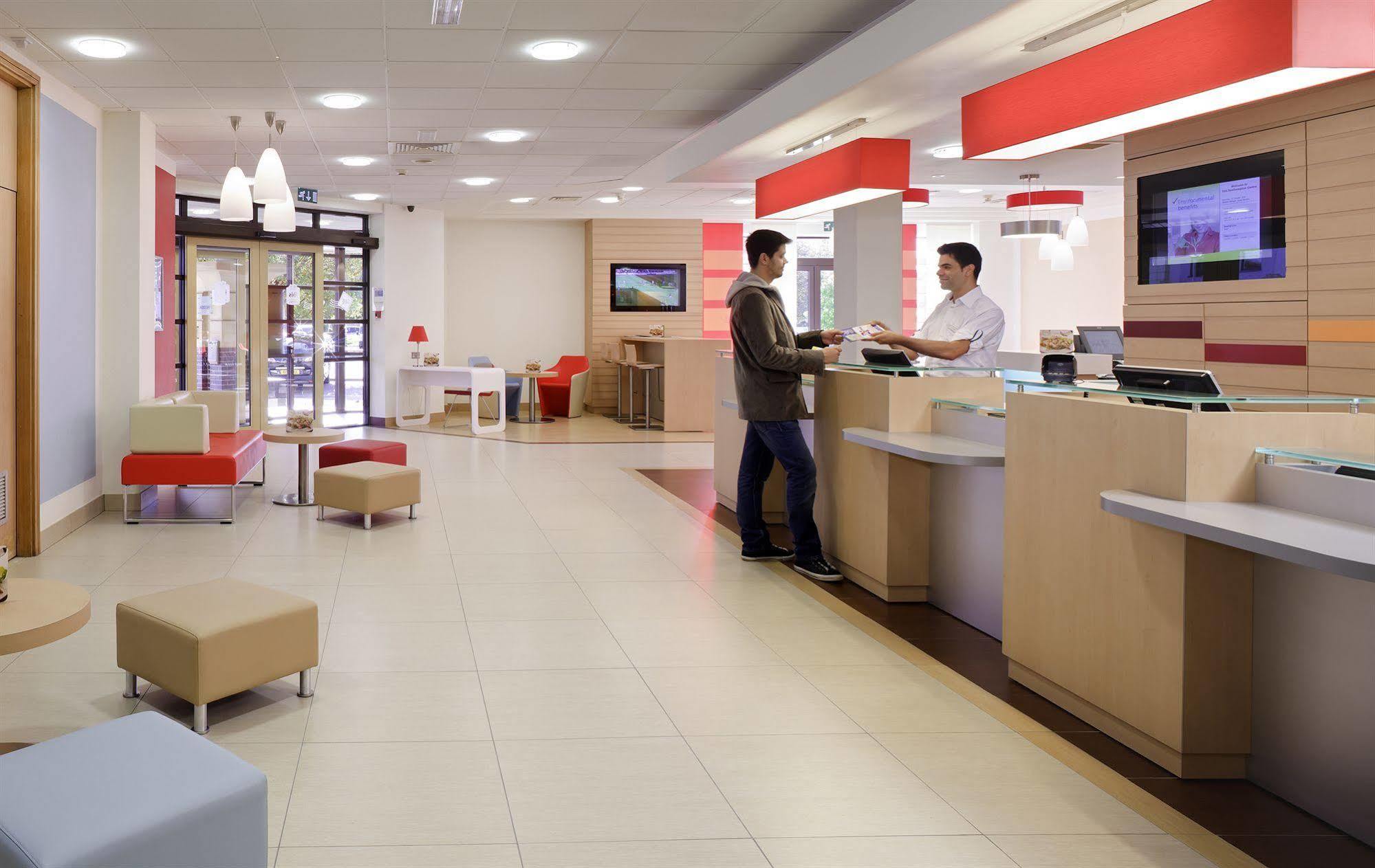 Ibis Southampton Hotel Exterior foto