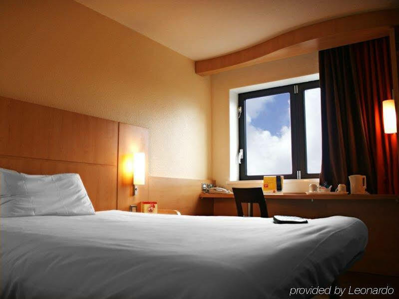 Ibis Southampton Hotel Exterior foto