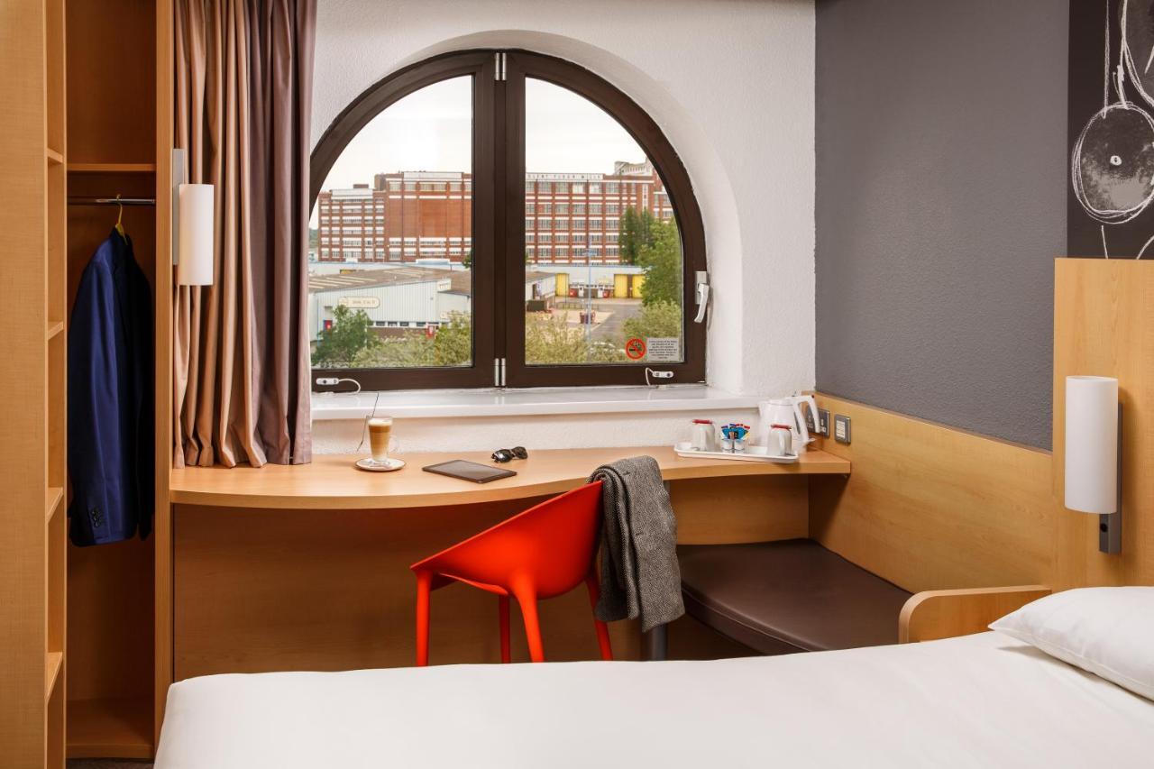 Ibis Southampton Hotel Exterior foto
